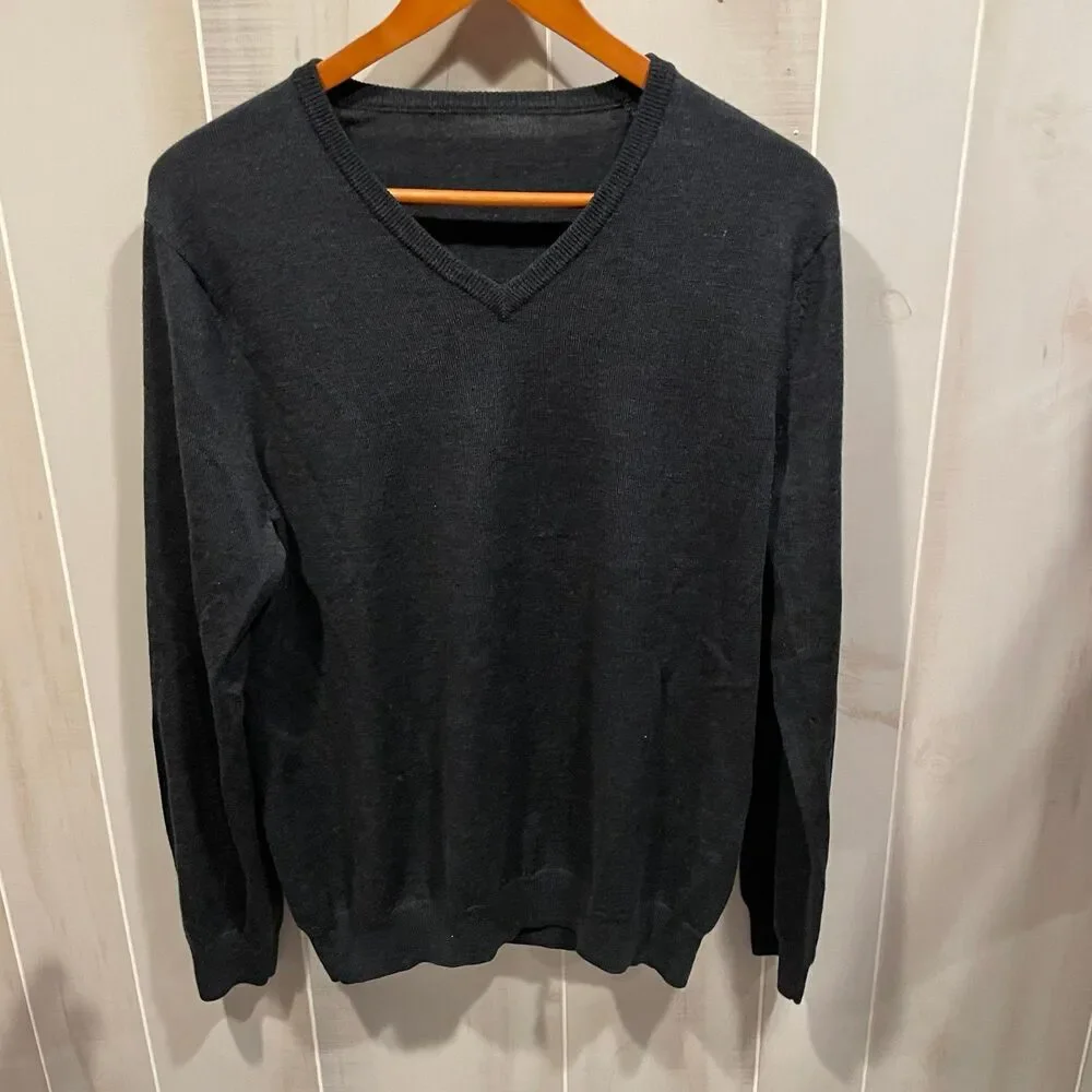 Classic charcoal gray v-neck marino wool sweater J. Crew preppy work academia